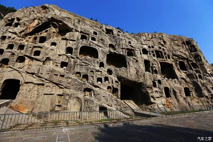 自驾中华v3游洛阳八大景之龙门山色