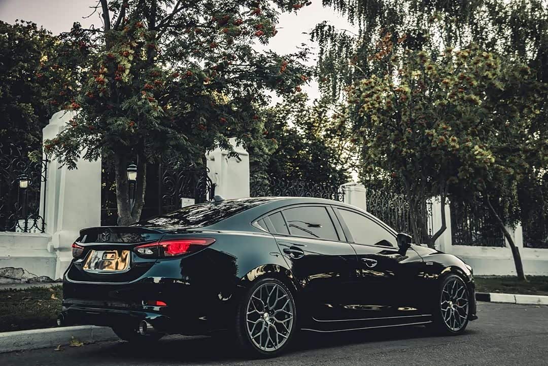 黑武士版本的马自达6阿特兹,好帅,马自达的魂动设计真不错!