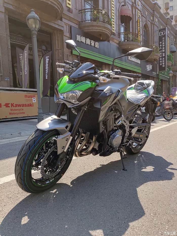 川崎z900新配色.