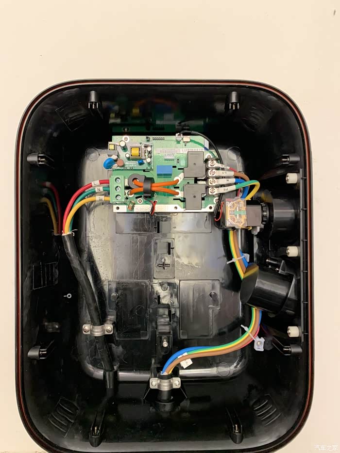 零跑t03充电桩安装