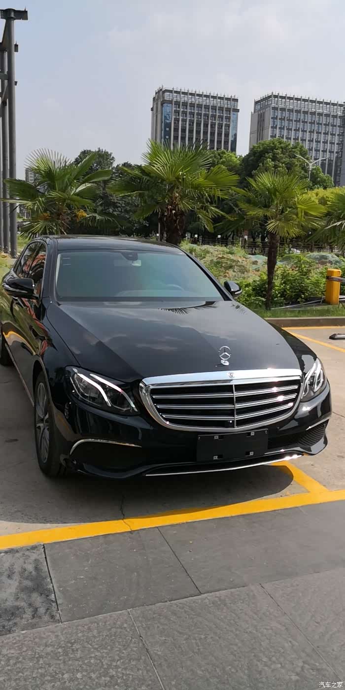 奔驰e300l豪华提车作业