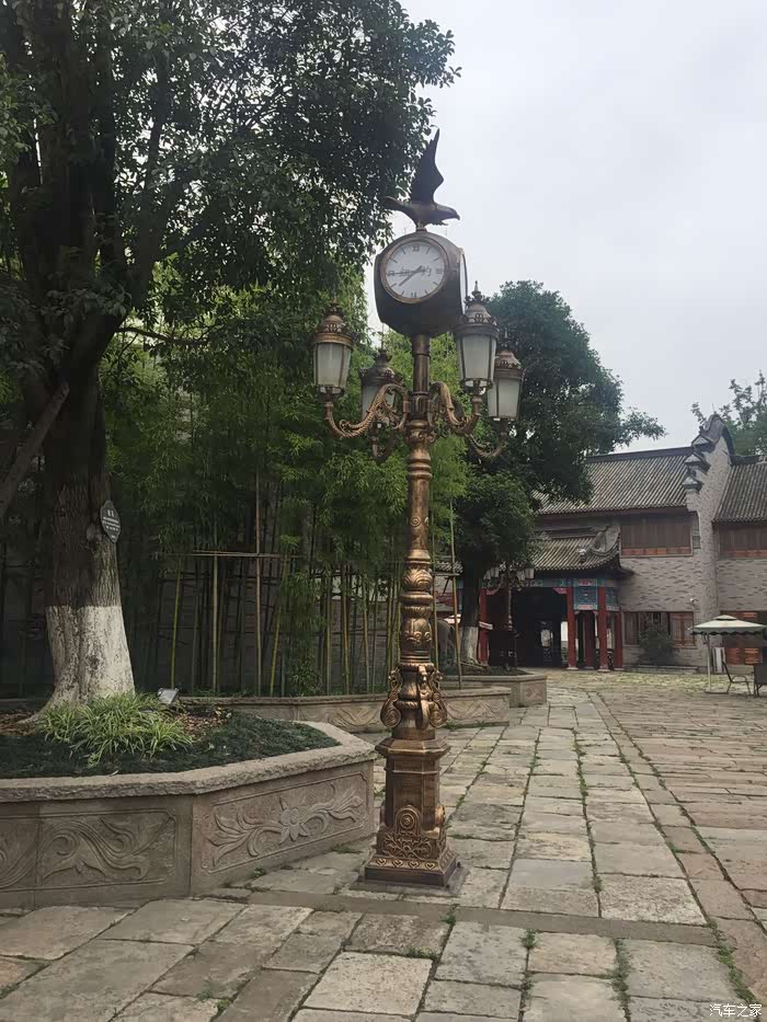 我的rx5冷冷清清的龙潭寺一游