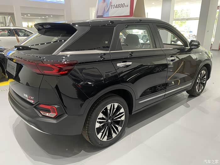 品味一汽奔腾t77pro