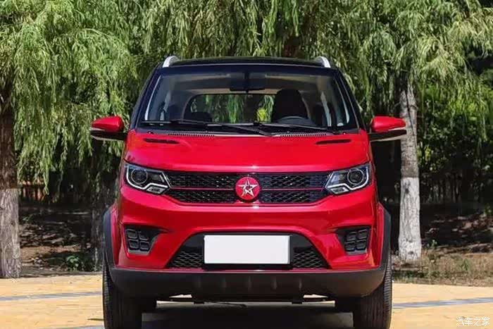 新手司机第一台代步车,车长3米1,车标是五角星