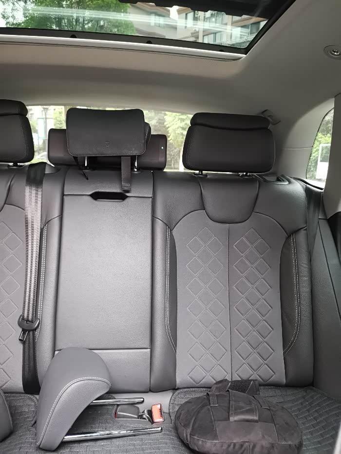 【图】q5l后排头枕更换!_奥迪q5/q5l论坛_汽车之家论坛