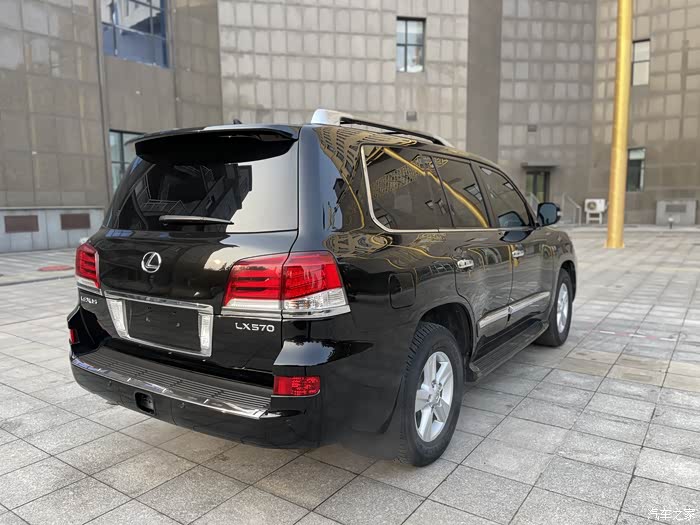 2013年雷克萨斯lx570壮志凌云极品
