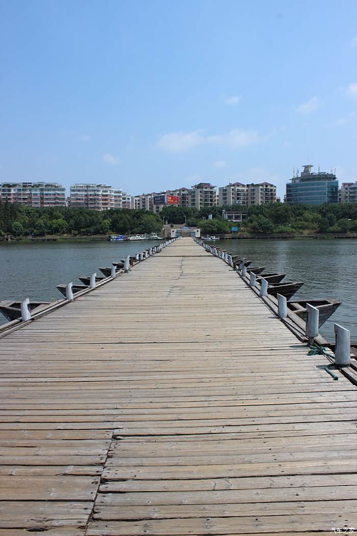 两江浮桥图片