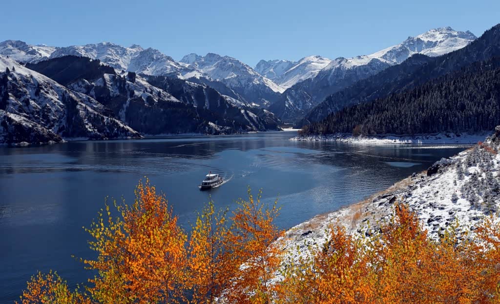 新疆天山天池美景