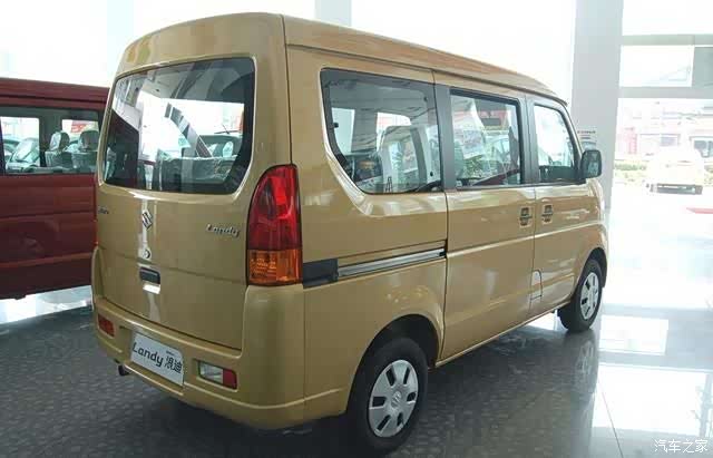 带全时四驱的面包车还有自动挡20万公里不用修二手也不愁卖