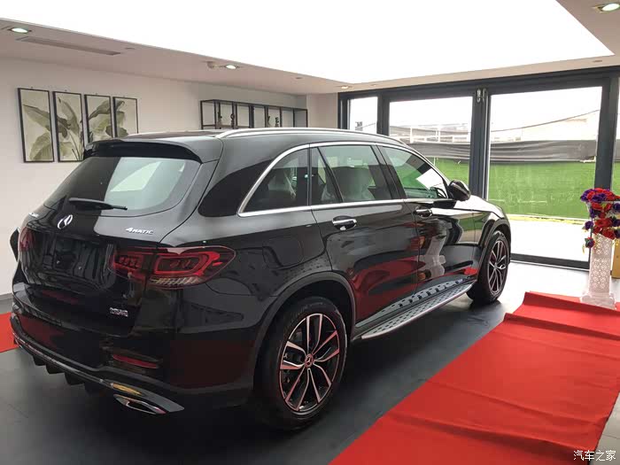 一波三折2020款glc300动感红宝石黑提车作业多图申精