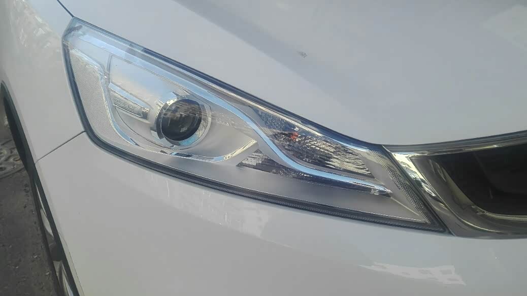 一闪一闪亮晶晶细说赋予我们光与亮的帝豪gs车灯