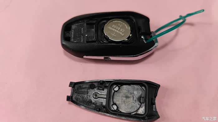 ds4s遥控钥匙换电池