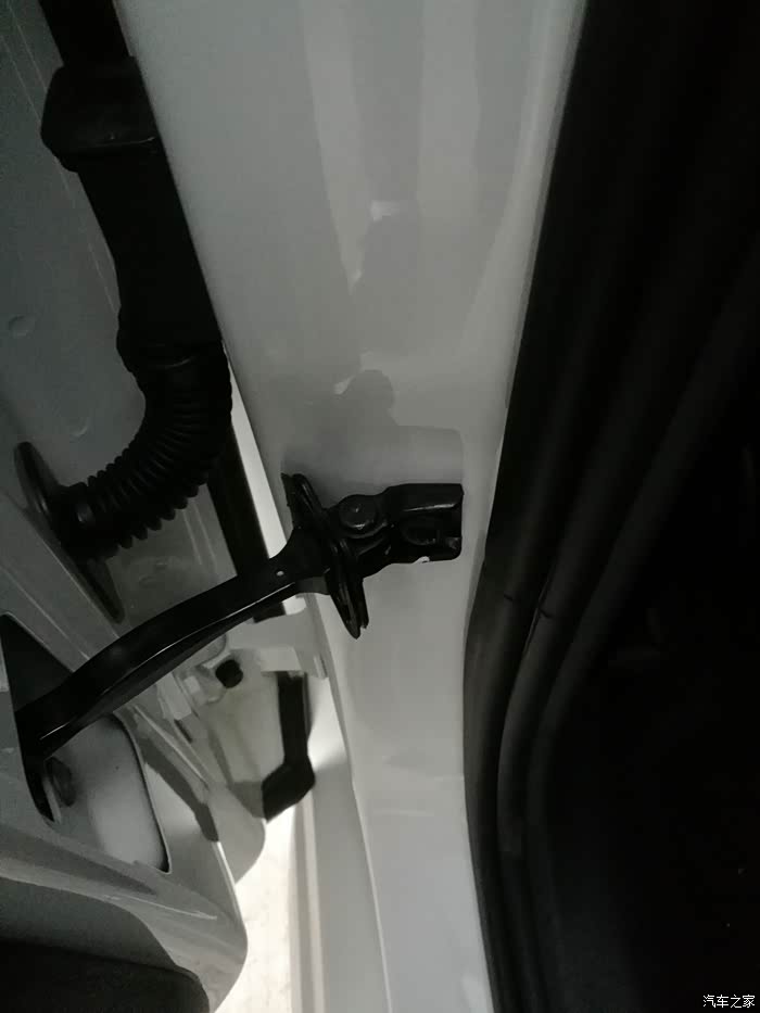 车门铰链栓螺丝两边车门不一样俩正俩反