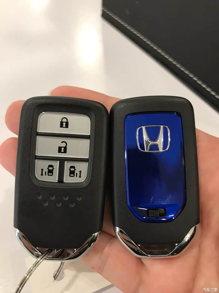 艾力绅混动豪华提车作业用车感受