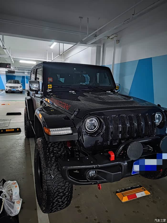 改装好的两门牧马人