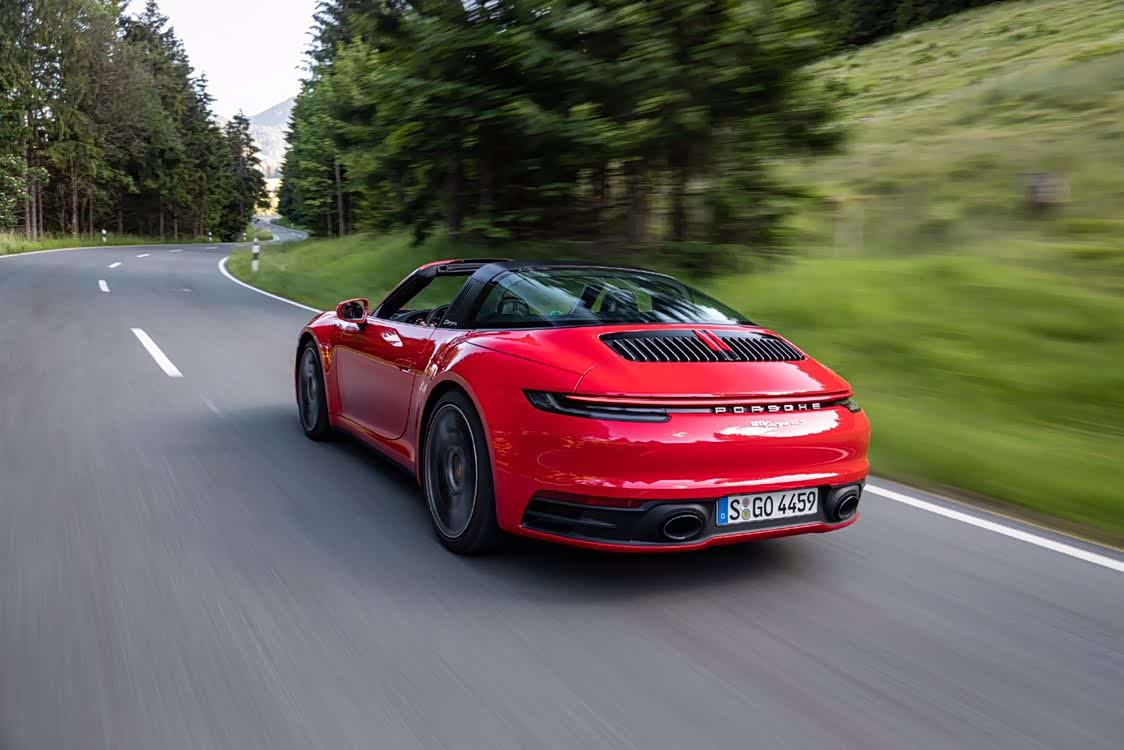 2021 porsche 911一款充满无限魅力的跑车.