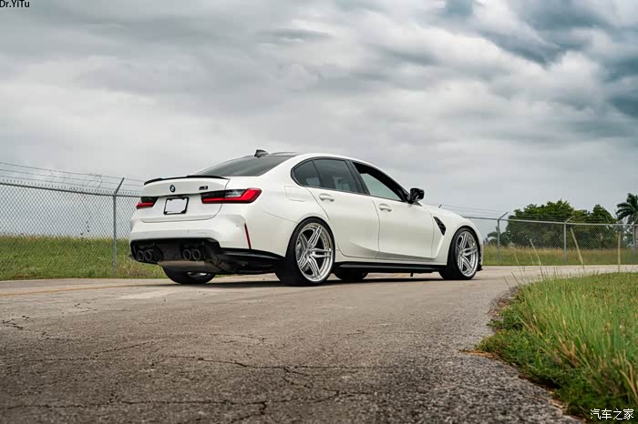 宝马g80m3升级hres107sc装车效果图