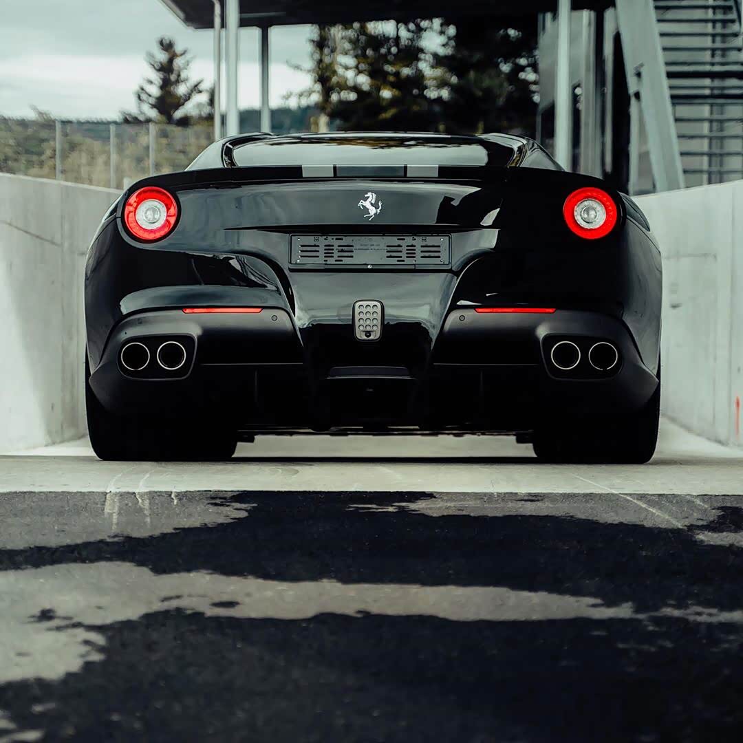 好帅气,车尾设计觉了…… ferrari f12_法拉利论坛_手机汽车之家