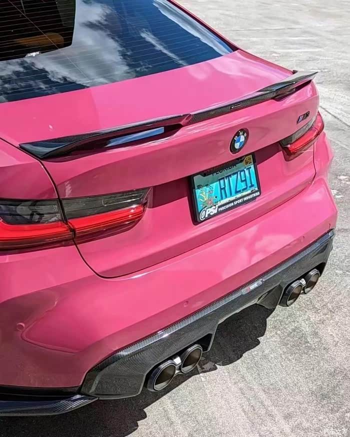 宝马四系两门版改装v款尾翼