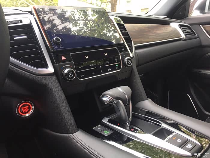 白色本田urv经典提车一周分享