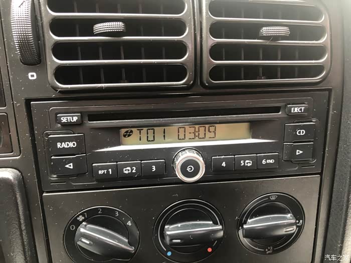 10款捷达收音机如何调fm