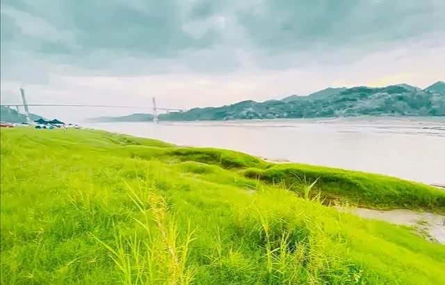 重庆户外大草原,南平坝风景.