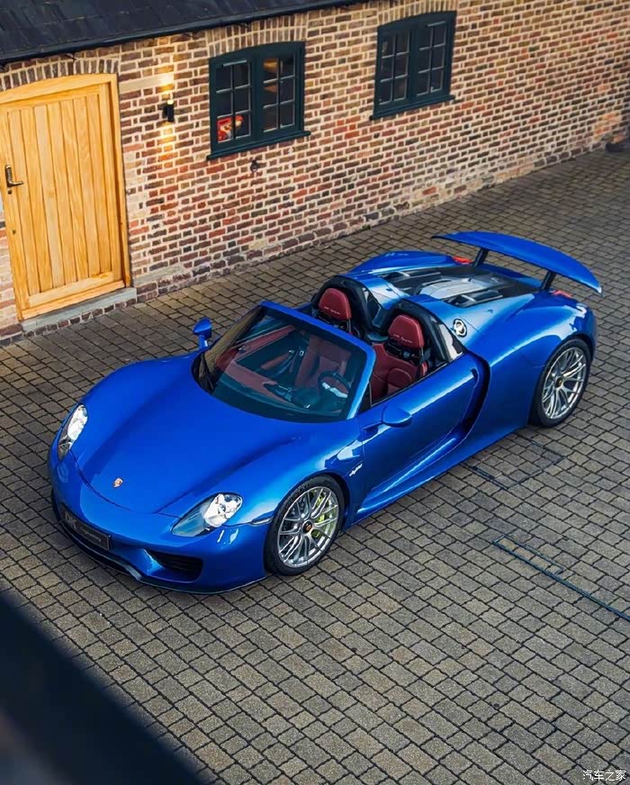 蓝色保时捷porsche918spyder