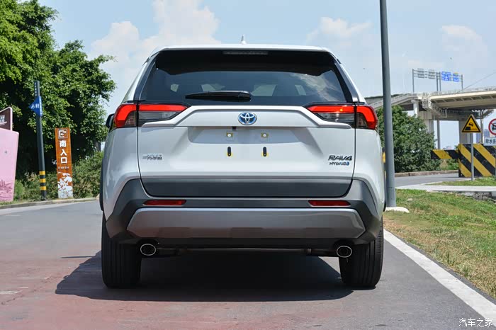 奶爸的选择广州提2020款荣放混动精英2驱钛晶灰