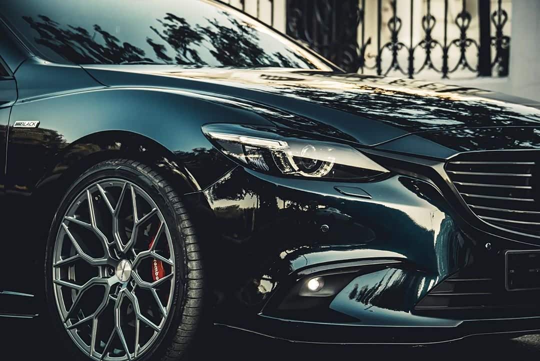 黑武士版本的马自达6阿特兹,好帅,马自达的魂动设计真不错!