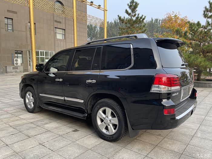 2013年雷克萨斯lx570壮志凌云极品