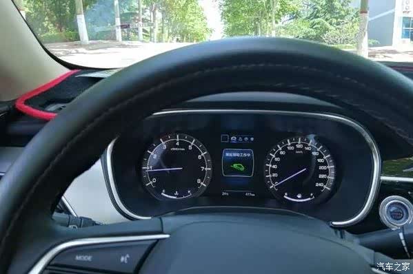 有全景天窗,配置超高,睿骋cc太给力了