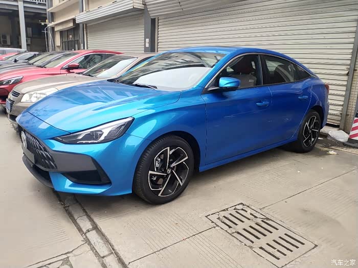 意外发现罕见蓝色名爵5