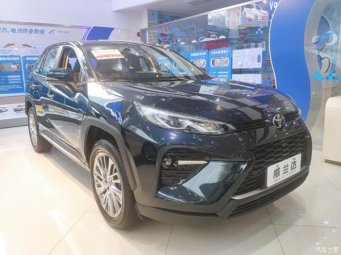 来看看墨玉蓝色的威兰达