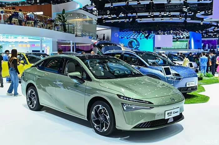 来车展看aionsmax