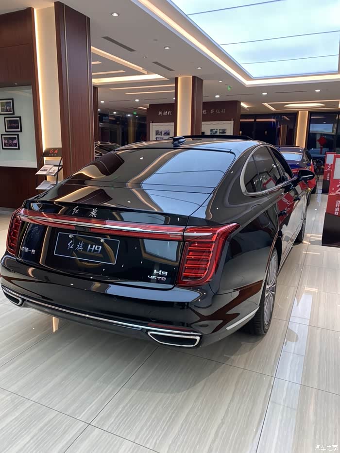 红旗h9晚上探店