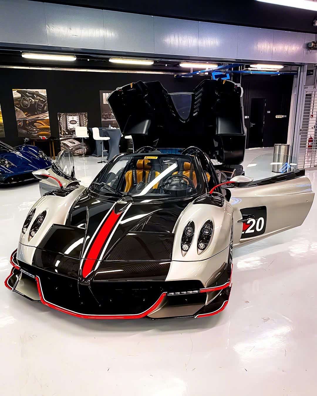 帕加huayra roadster bc就喜欢这么高调的._帕加尼论坛_手机汽车之家
