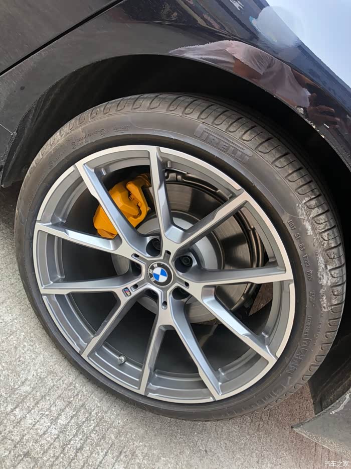 【图】换完轮毂,做个卡钳喷漆_宝马5系论坛_汽车之家论坛