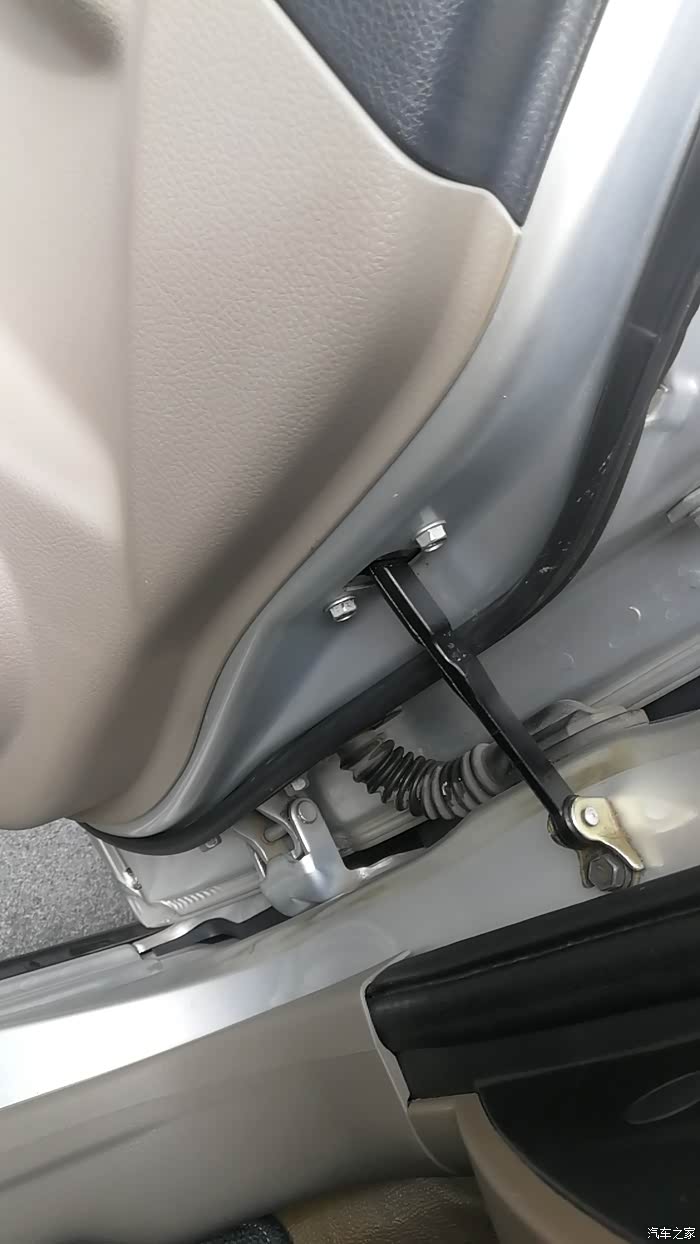 车门限位器问题请指教