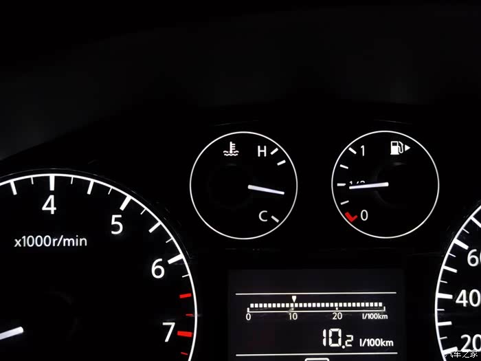 去途虎消故障灯后这个气囊灯又亮了是游丝坏了吗