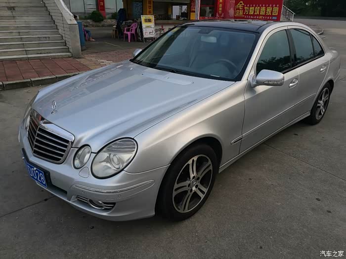 出最美e级车,07年11月份奔驰e280,情怀老车,值得拥有