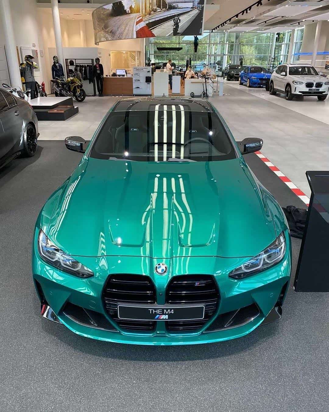 【图】这个金属灰质感真是一流,这样绿色就显得不高级了_宝马m系论坛