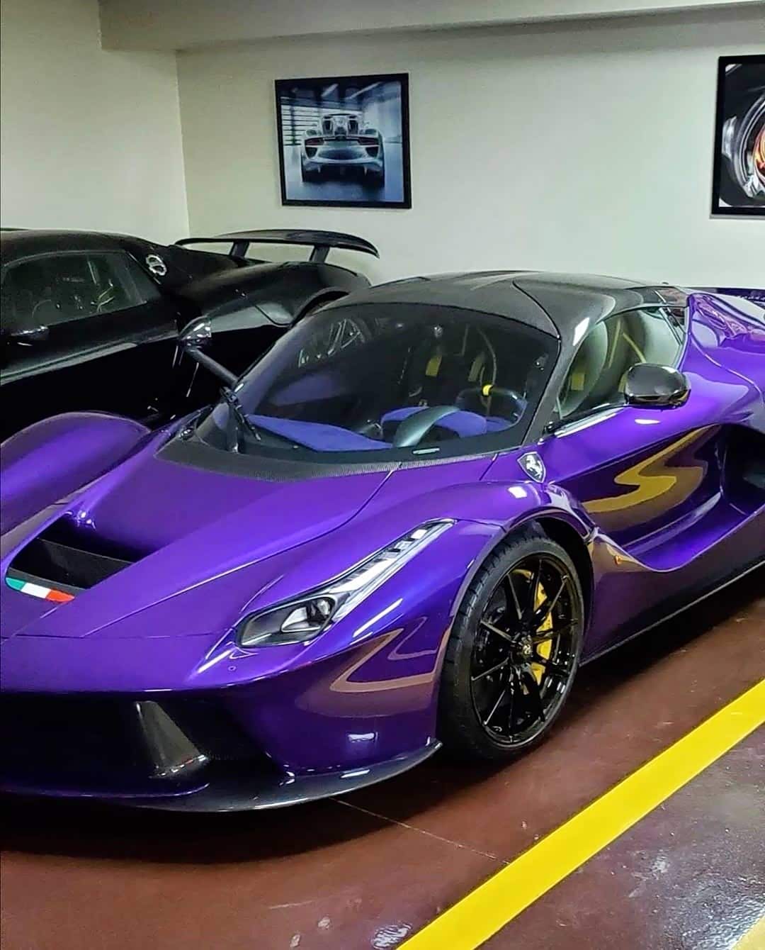 法拉利拉法限量499台中唯一一台原厂紫色