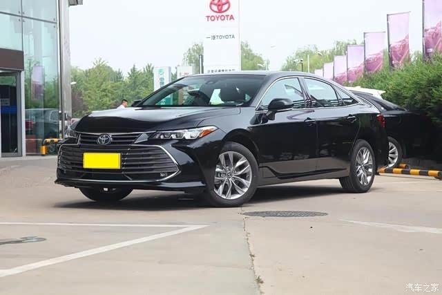 车长4975mm25l爱信8at实拍亚洲龙