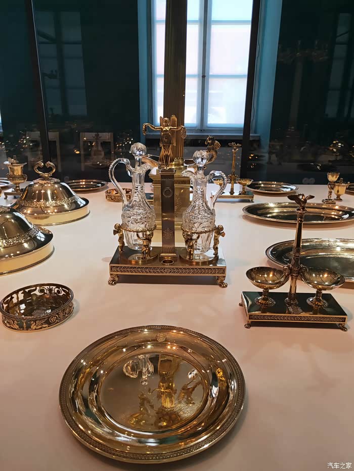 敢发就敢送参观王室餐具16