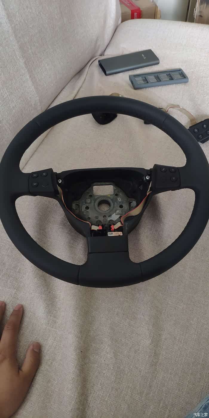 我家老速腾更换方向盘按键和拆方向盘的小作业