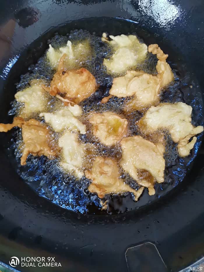 疫情期间不宜外出在家自制灰面坨坨