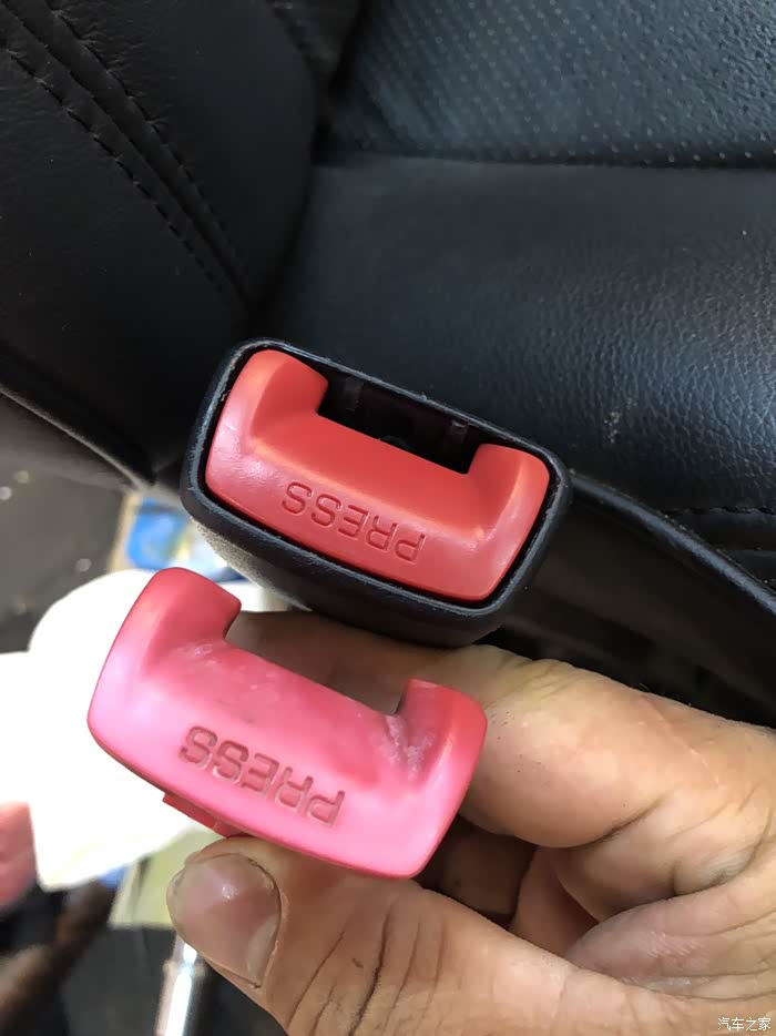 【图】12代皇冠座椅安全带扣发白的问题解决方法_皇冠论坛_汽车之家