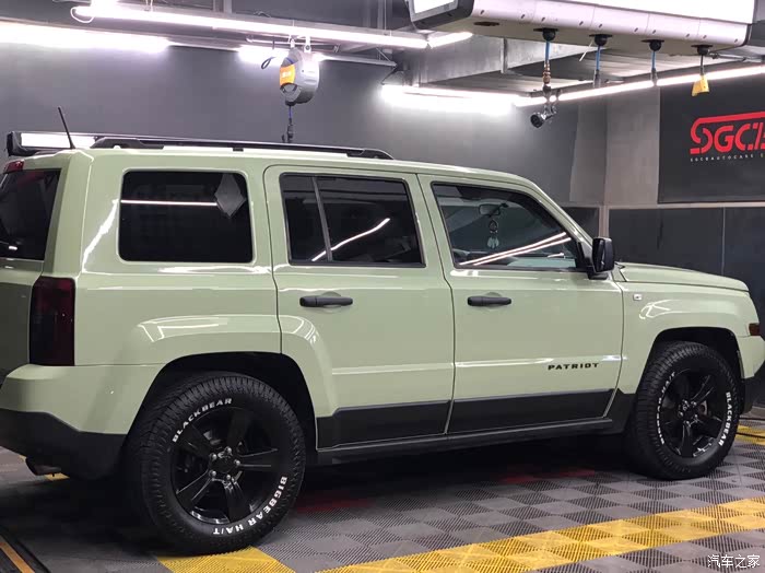 jeep自由客复古风