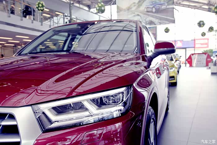 惊艳那抹别样风尚红到店体验奥迪q5l之外观篇