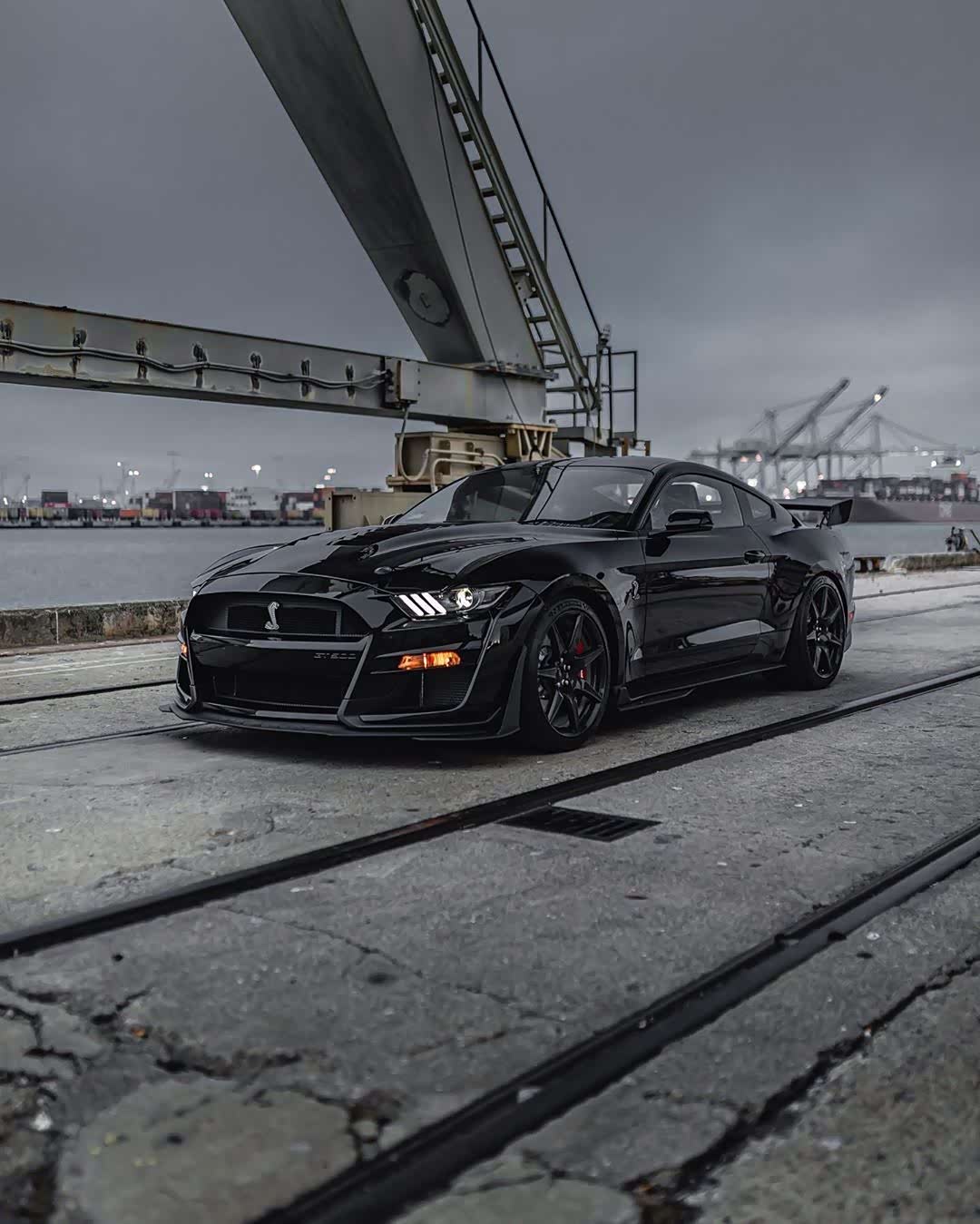 福特野马谢尔比gt5005.2升机增大v8 771马力.